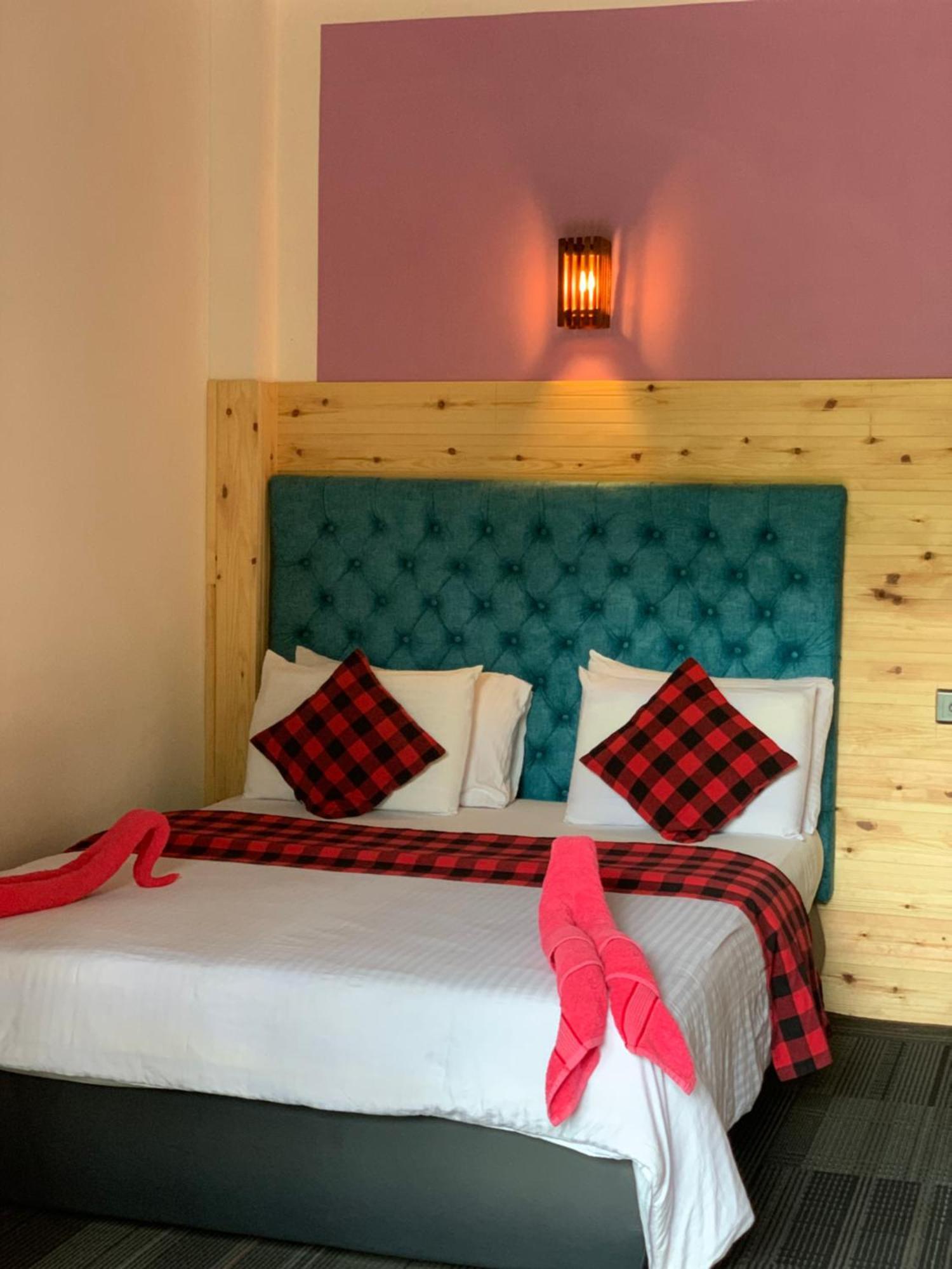 Mc Queen Homestay Элла Экстерьер фото