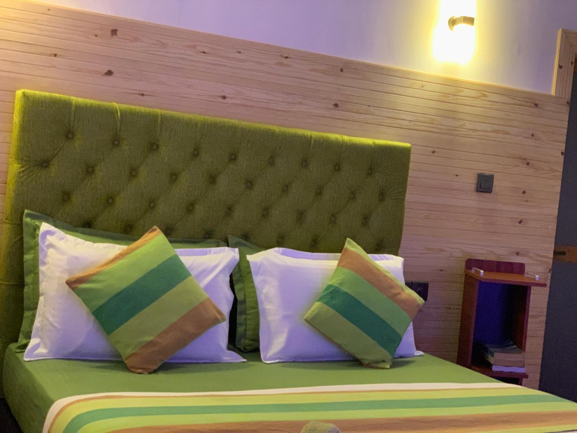Mc Queen Homestay Элла Экстерьер фото