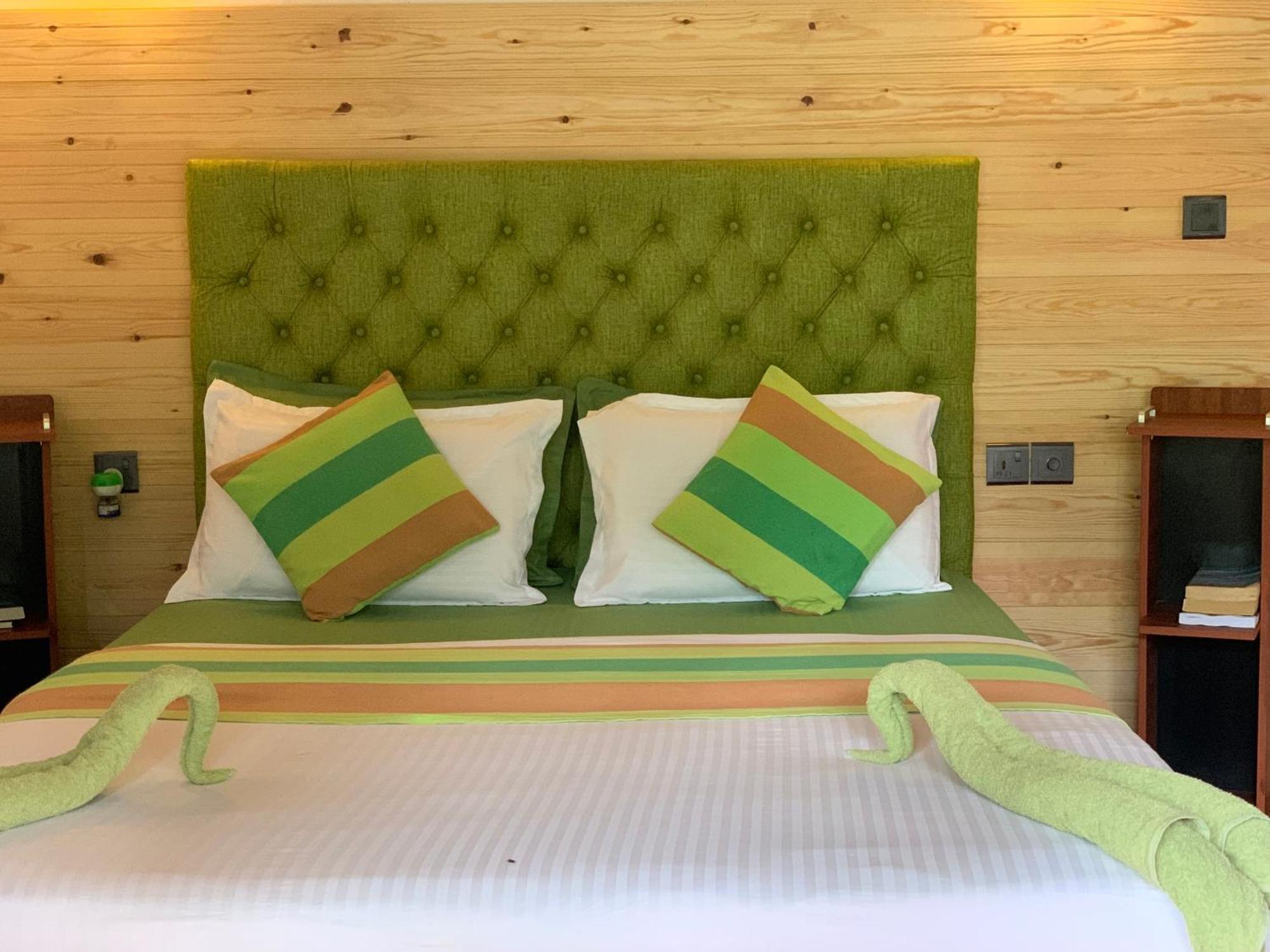 Mc Queen Homestay Элла Экстерьер фото